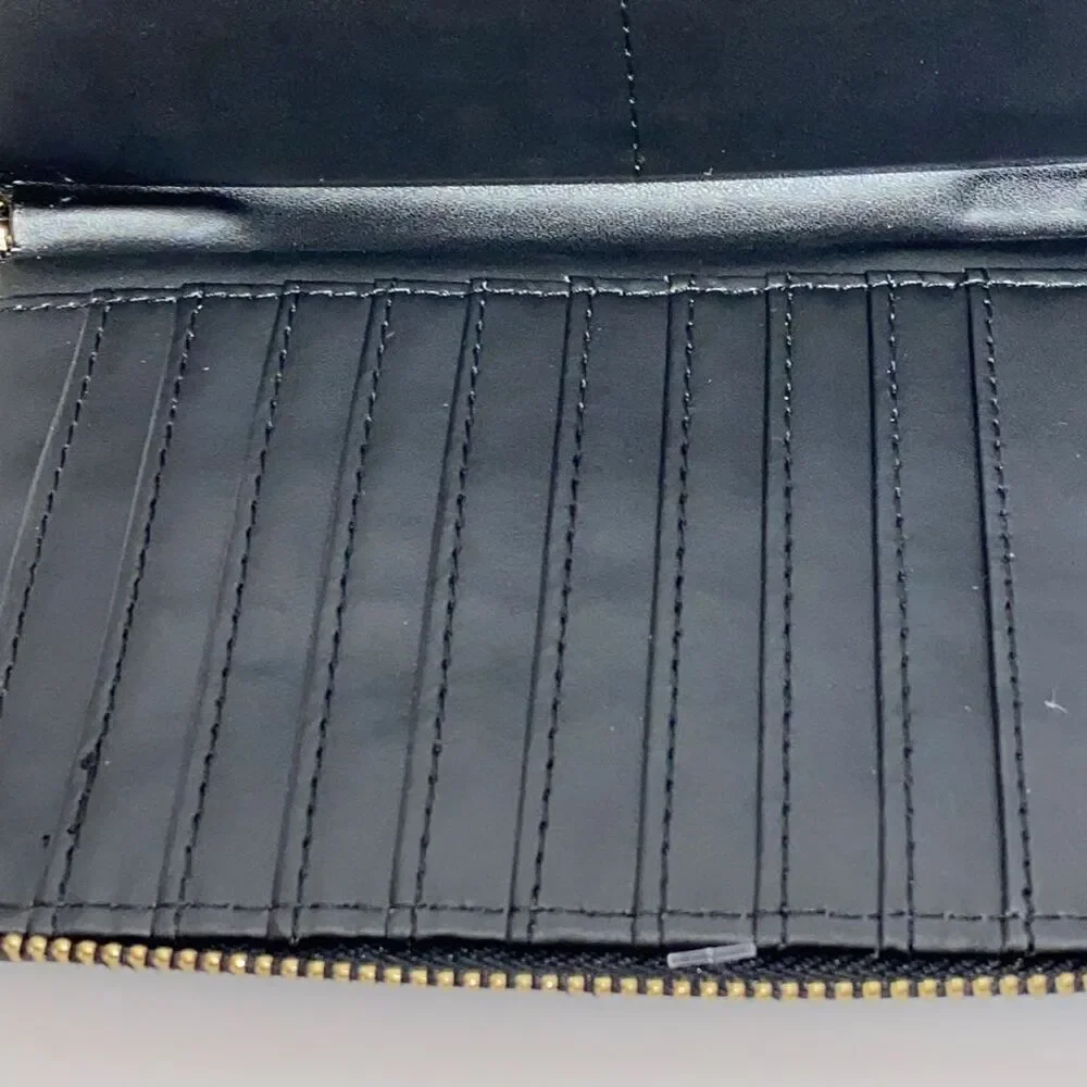 Adienne Vittadini Black‎ Card wallet zippered 4x8